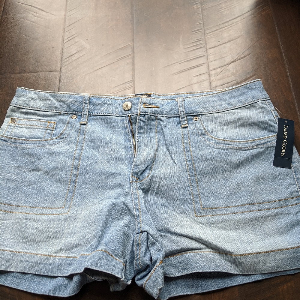 New Light Jean Shorts